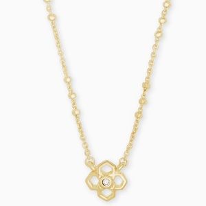 Kendra Scott Rue Pendant Necklace In Gold
